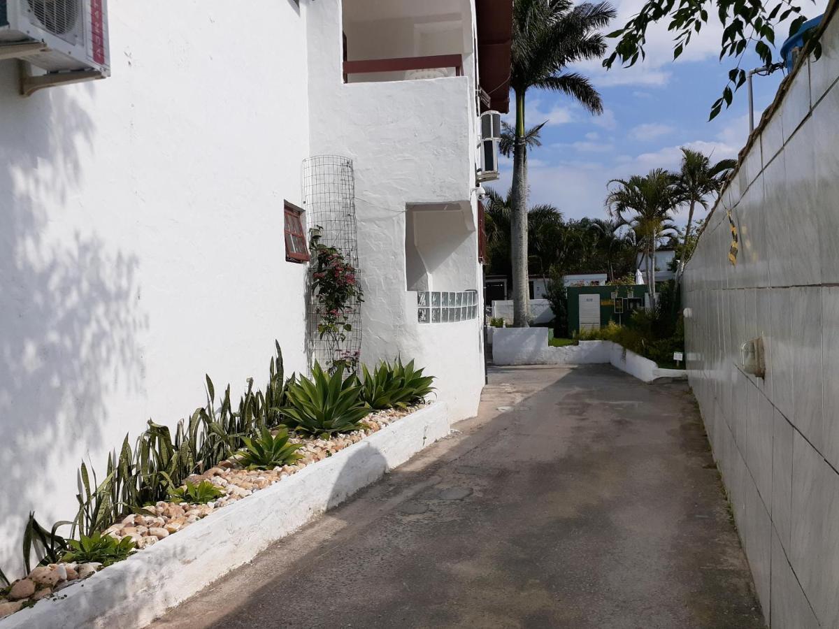 Residencial Hostal Blanco Florianopolis Exterior photo